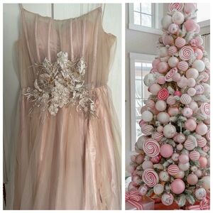 Elegant Pink /Champagne Gown with Floral Embellishments Floor Length 💕 NWOT 💕